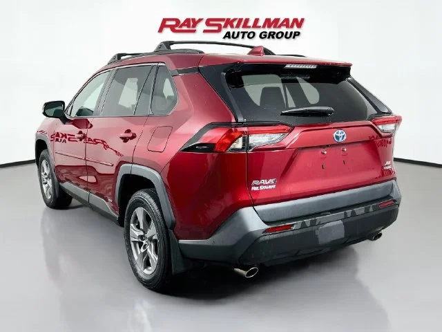 Used 2023 Red Toyota XLE image 5
