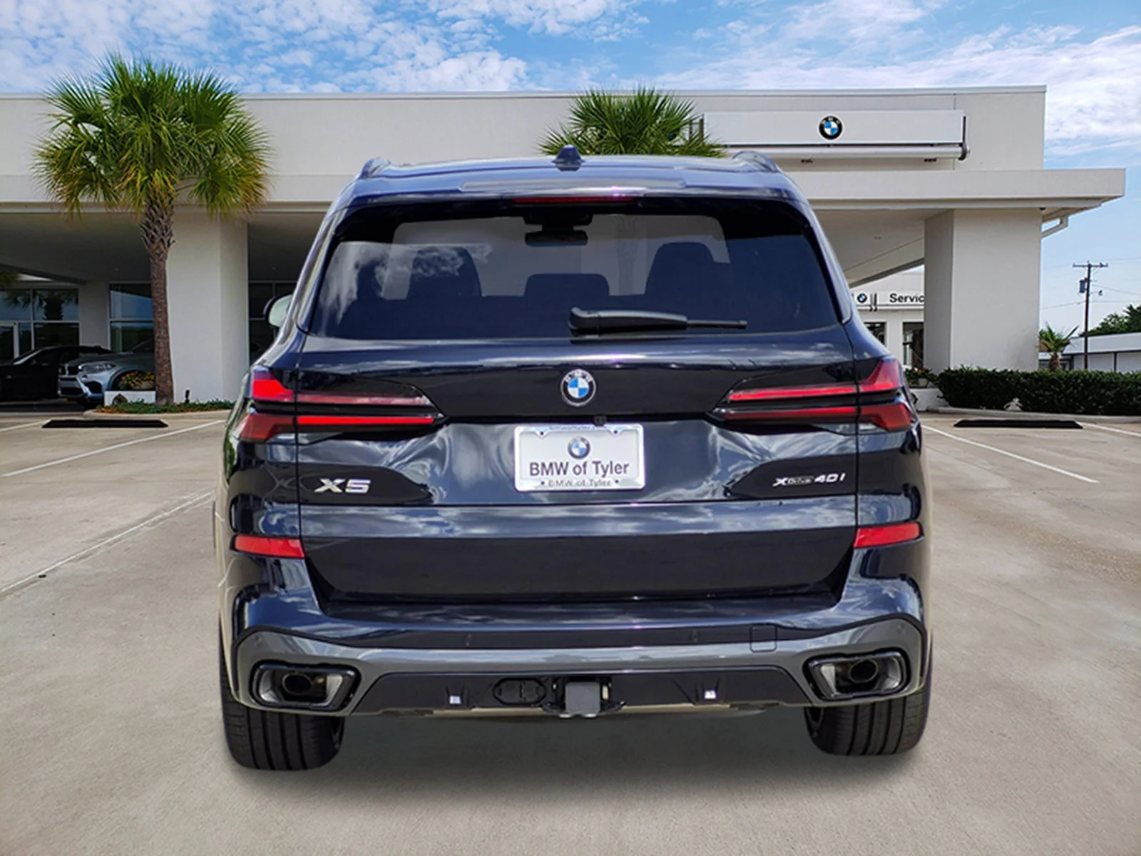 New 2026 Carbon Black Metallic BMW xDrive40i image 5