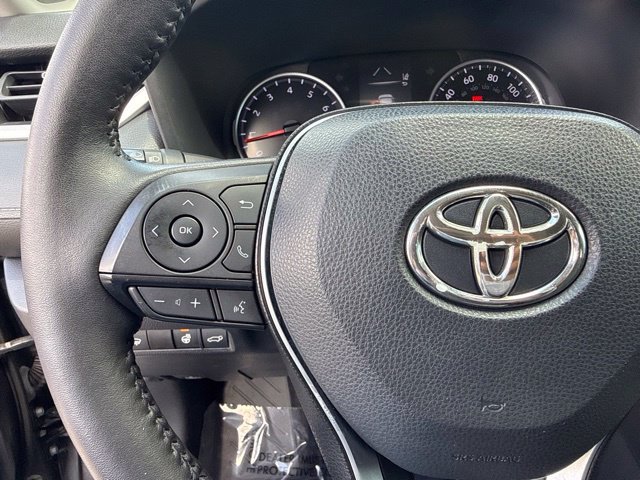 Used 2022 Gray Toyota XLE Premium image 31