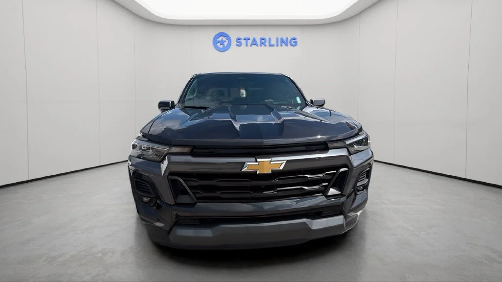 2023 Chevrolet Colorado LT - Photo 6