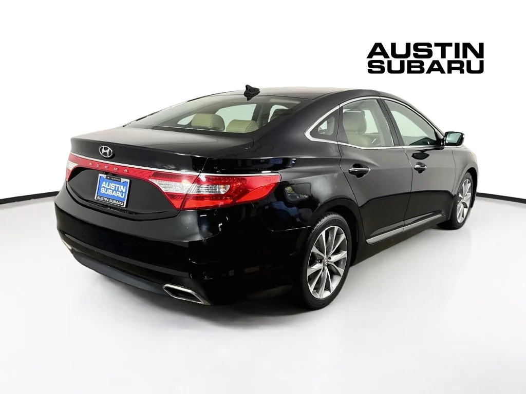 Used 2016 Black Hyundai Base image 7