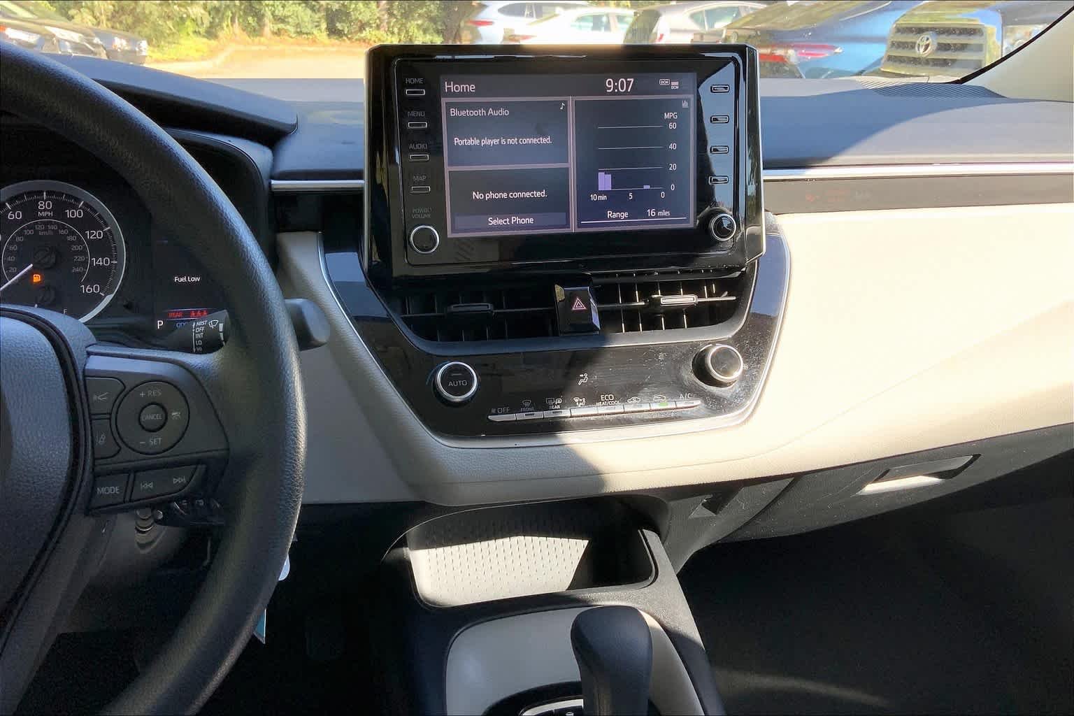 Used 2020 Blueprint Toyota LE image 7