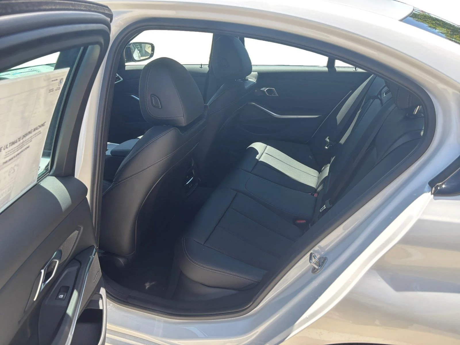 New 2026 Mineral White Metallic BMW 330i NA xDrive image 23