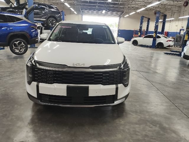 Certified Used 2026 Glacial White Pearl Kia LX image 4