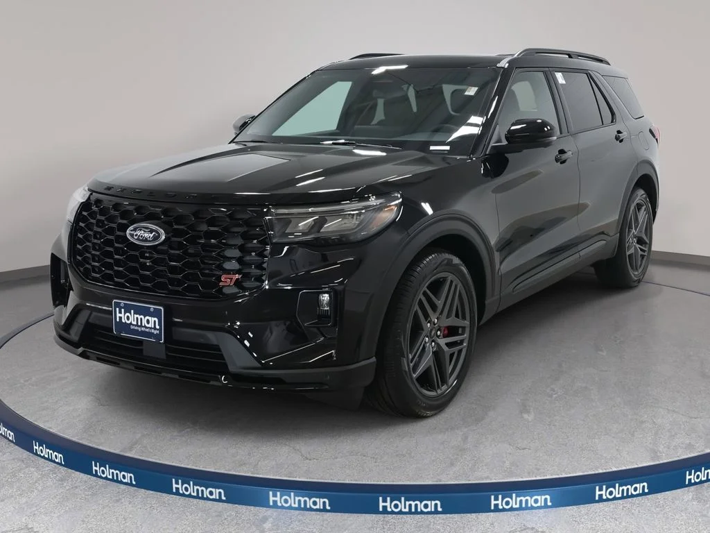 Used 2026 Agate Black Metallic Ford ST image 3