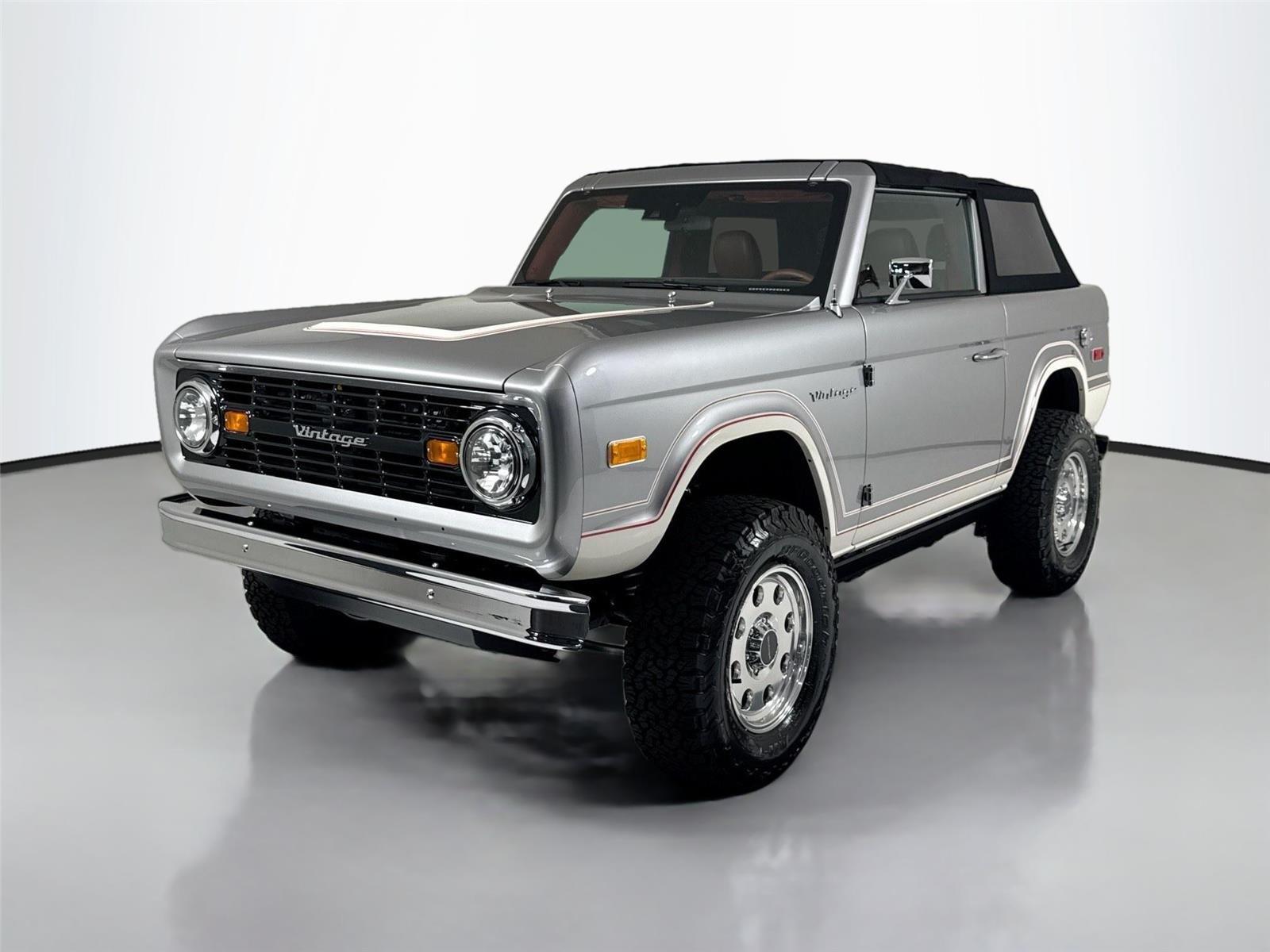 Used 2025 GT Silver Vintage Modern Twin-Turbo w/ Full Bespoke Interior image 66