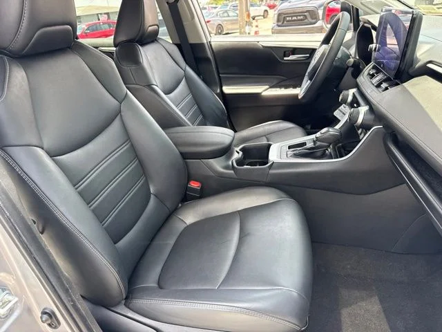 Used 2023 Silver Toyota XLE Premium image 14