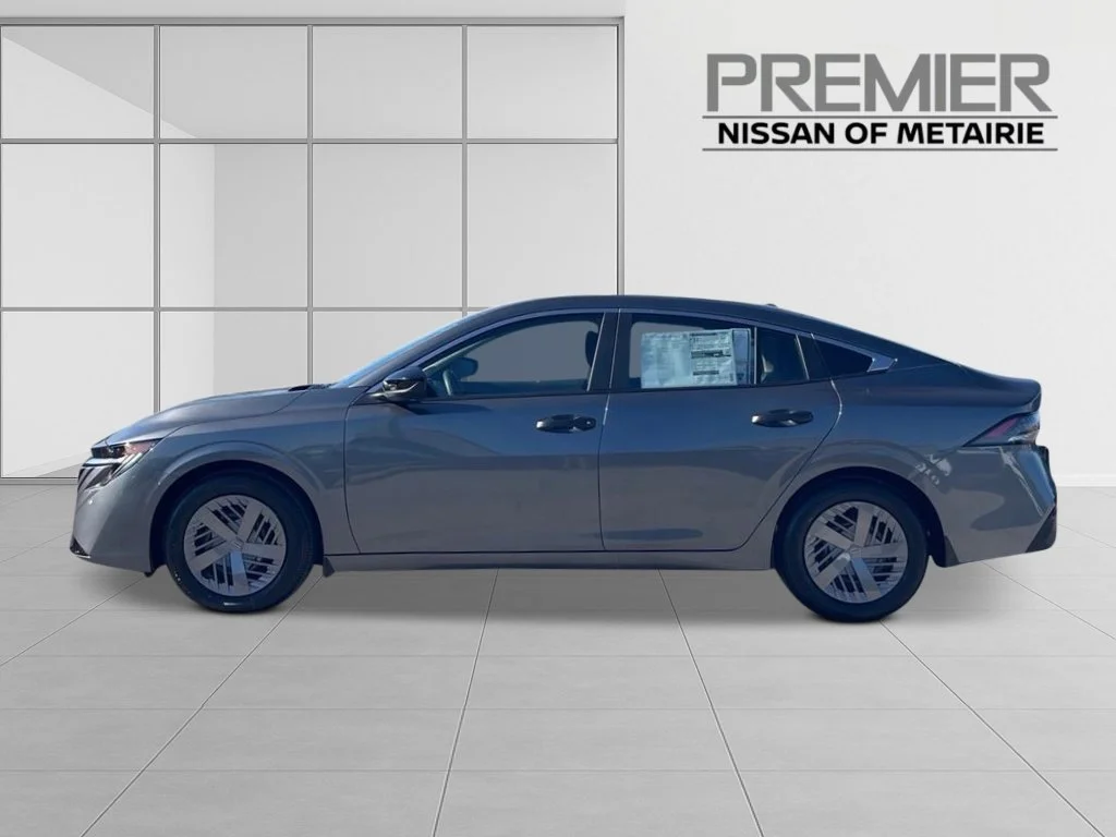 New 2027 Gray Nissan S image 2
