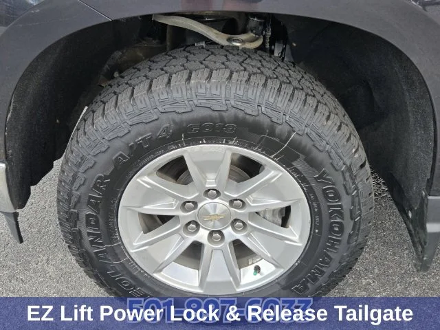 Used 2023 Gray Chevrolet LT image 18
