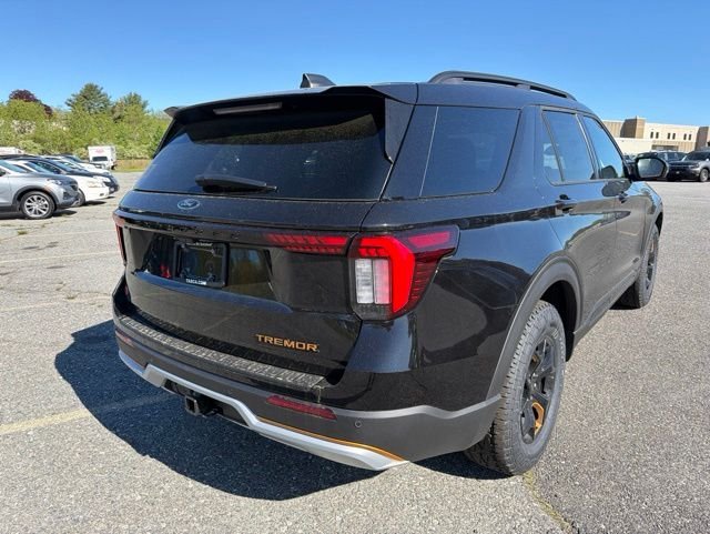 New 2026 Agate Black Metallic Ford Tremor® image 4