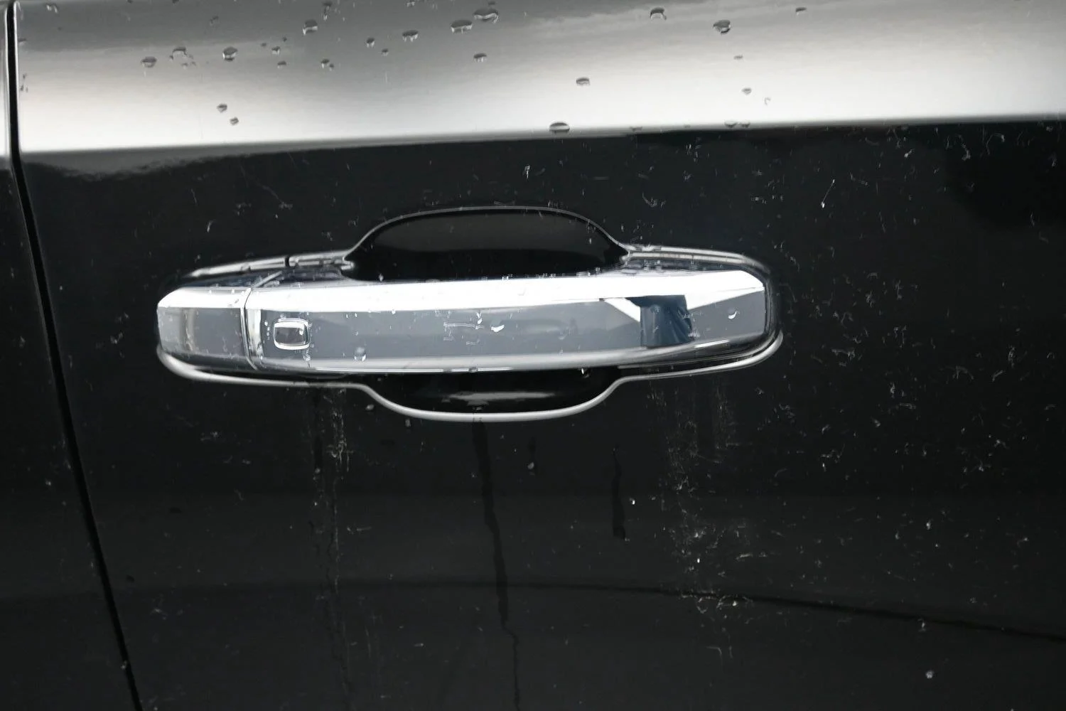 Used 2023 Onyx Black GMC Denali image 8