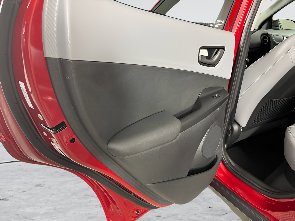 Used 2021 Red Hyundai Ultimate image 11