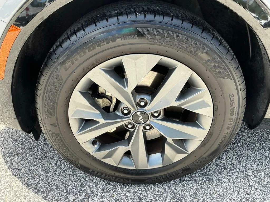 Used 2023 Gray Kia SX image 23