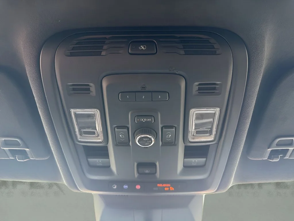 Used 2023 Black Raven Cadillac Sport Platinum image 32