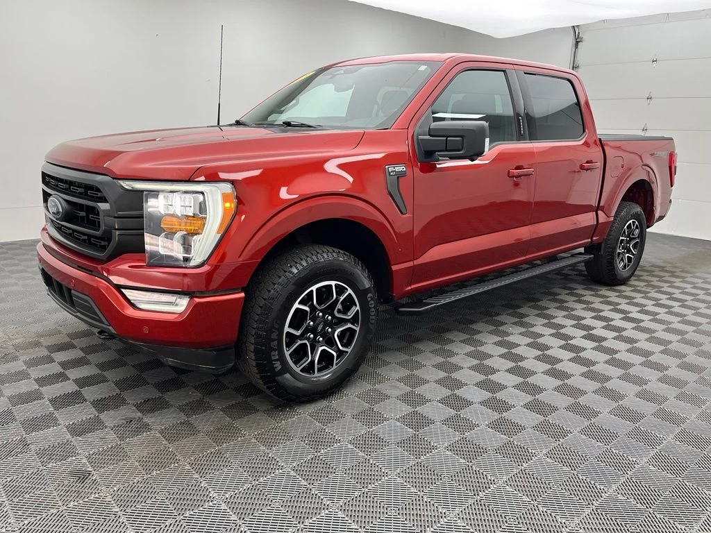 Used 2023 Red Ford XLT image 2