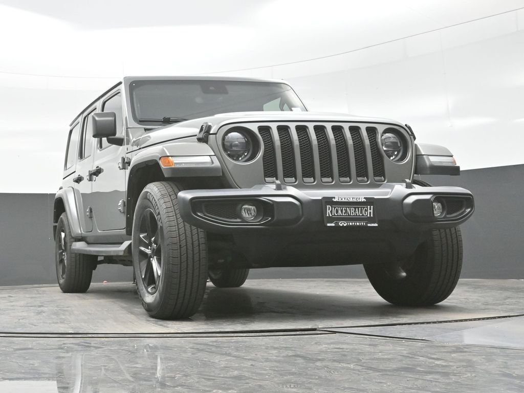 Used 2023 Gray Jeep Altitude image 26
