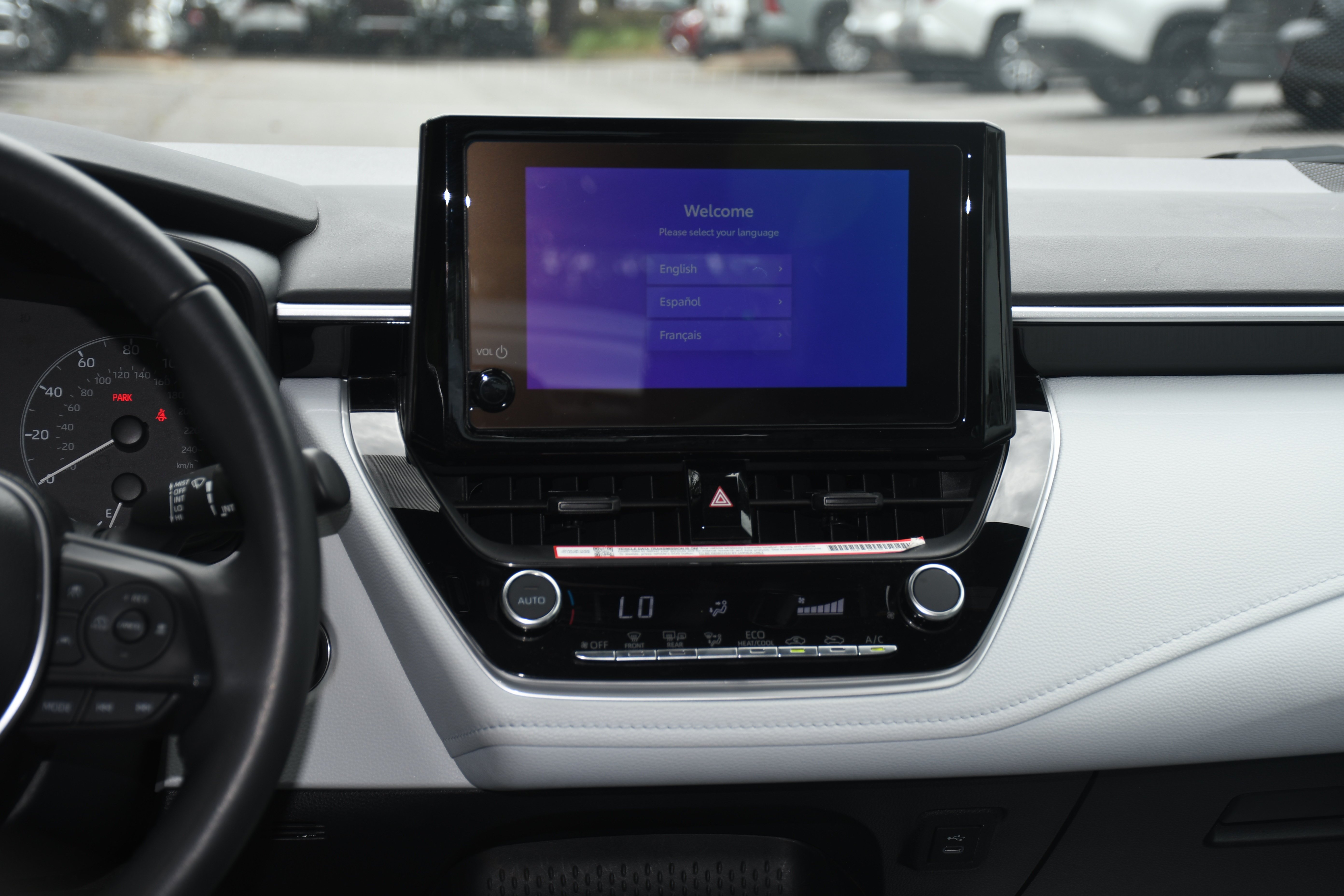Used 2025  Toyota SE image 14