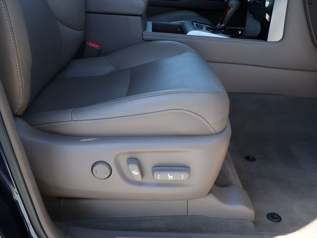 Used 2019 Nightfall Mica Lexus 460 image 11