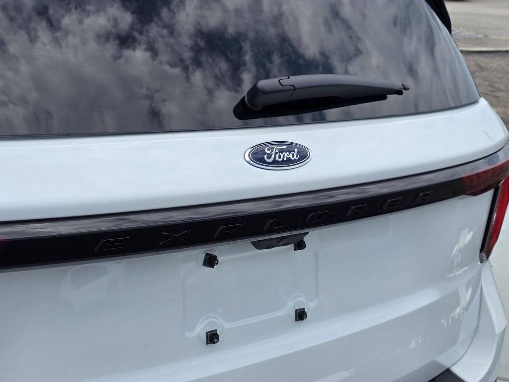 Used 2026 White Ford ST-Line image 33