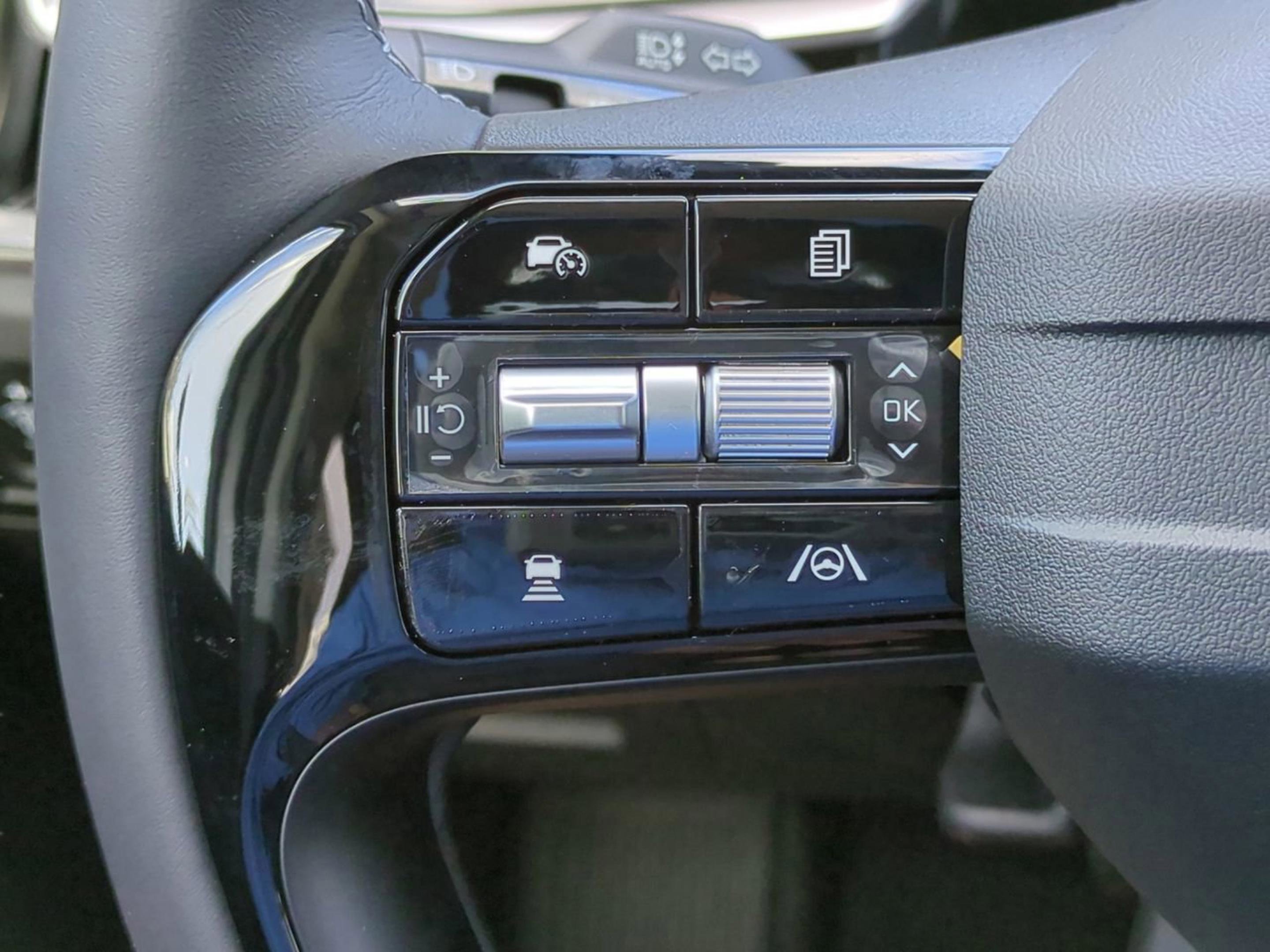 New 2026 Ivory Silver Kia EX image 31