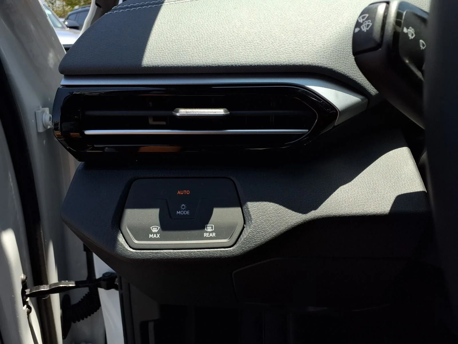 2026 Volkswagen ID.4 PRO - Photo 14