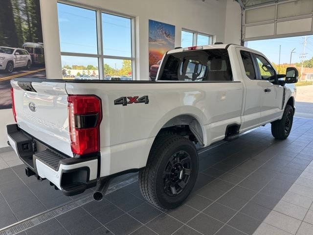 2026 Ford F-350 Super Duty XL - Photo 10