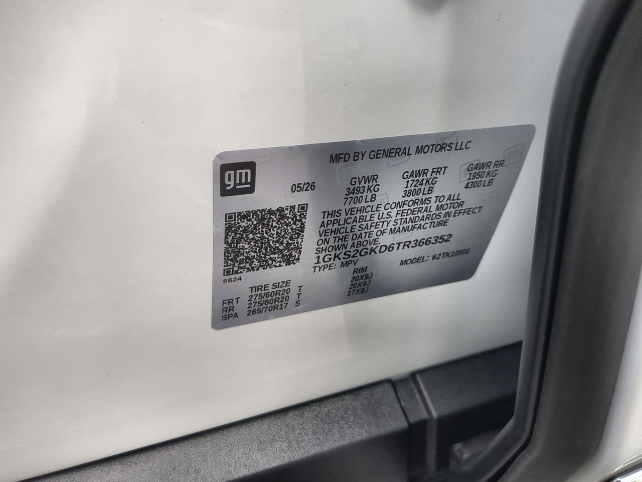 New 2026 Summit White GMC Elevation image 35