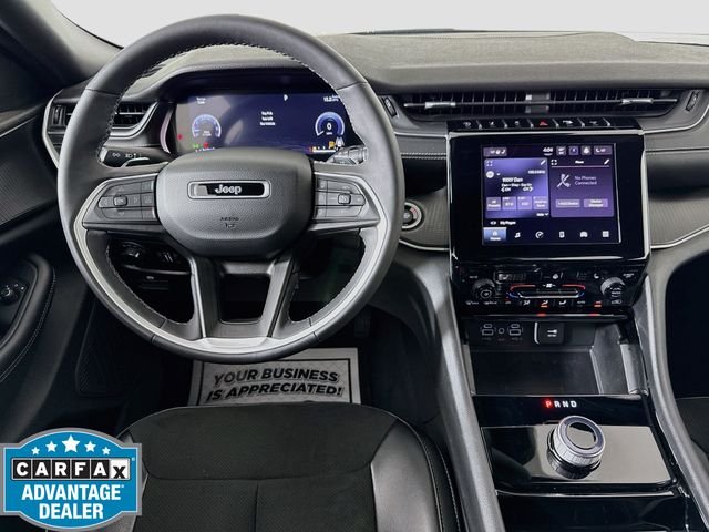 Used 2023 Silver Jeep Altitude image 20