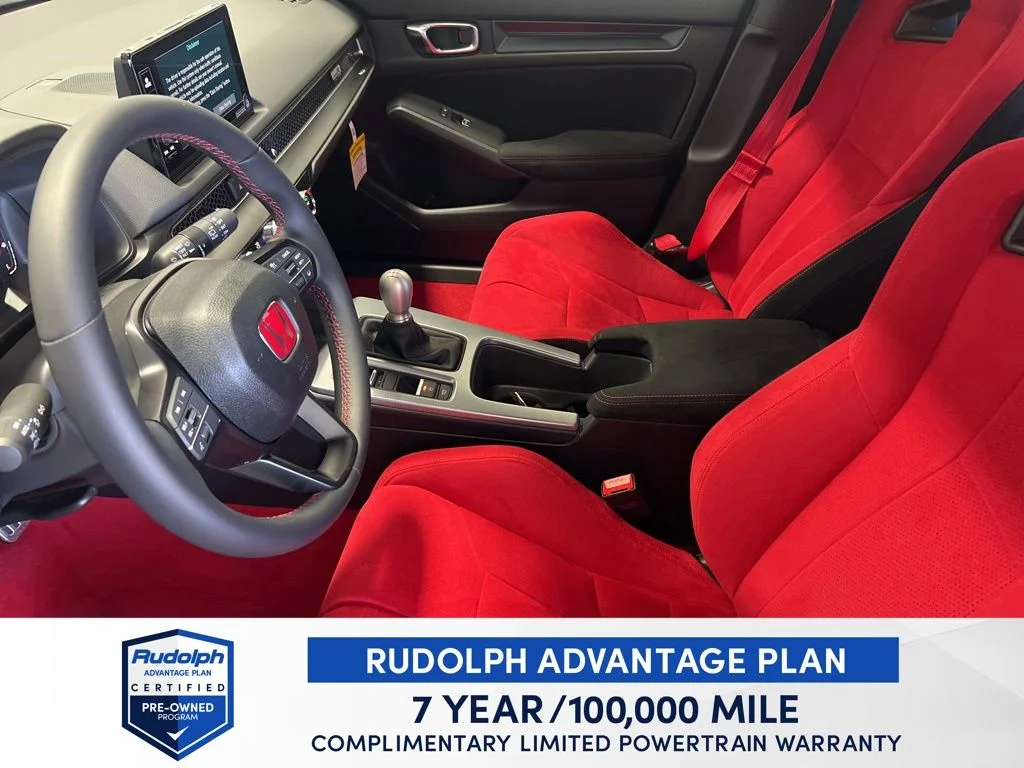 Used 2025 White Honda  image 17