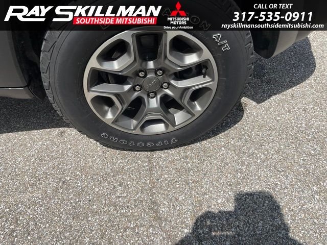 Used 2022 Black Jeep Trailhawk image 9