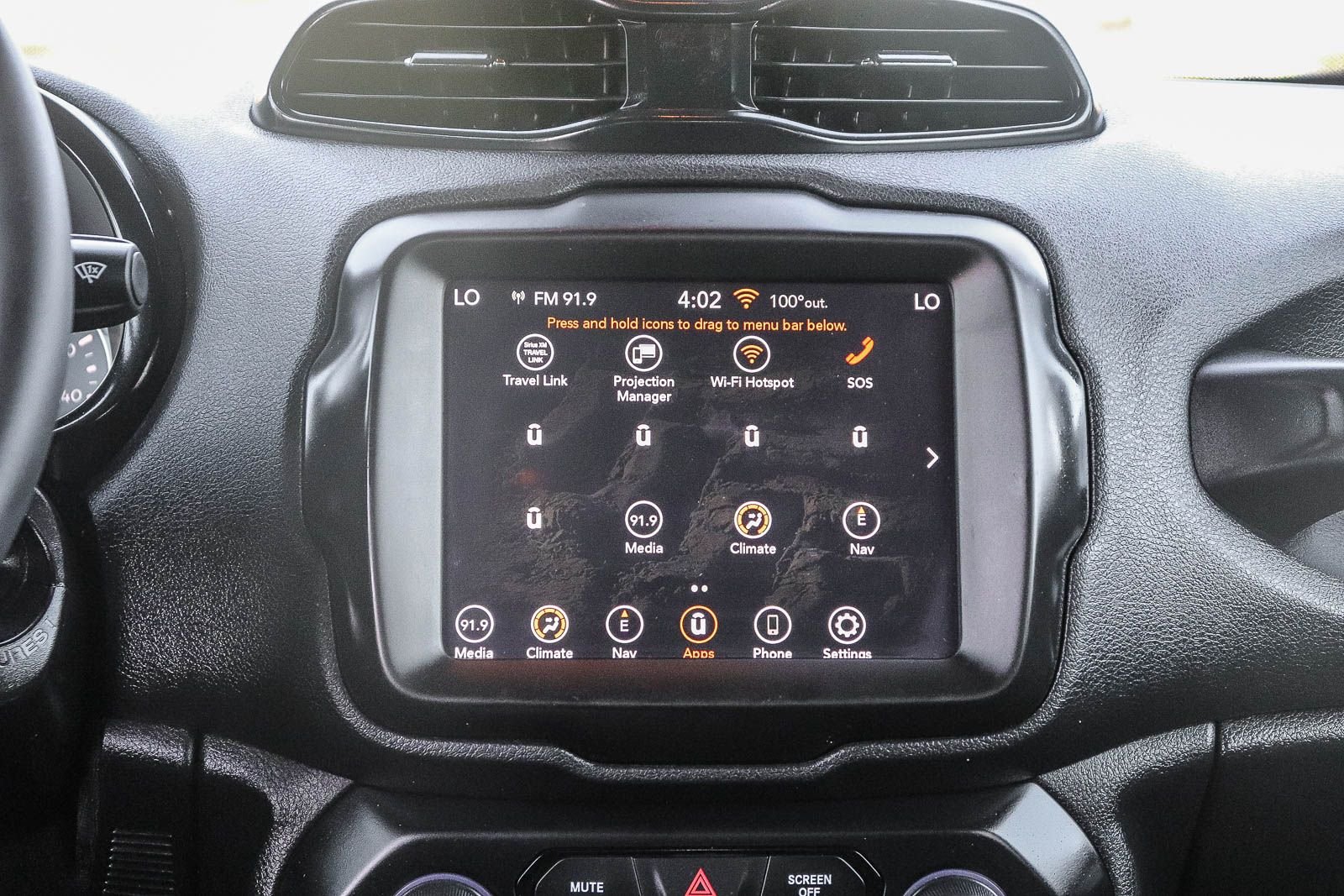 Used 2022 Graphite Gray Jeep Altitude image 17