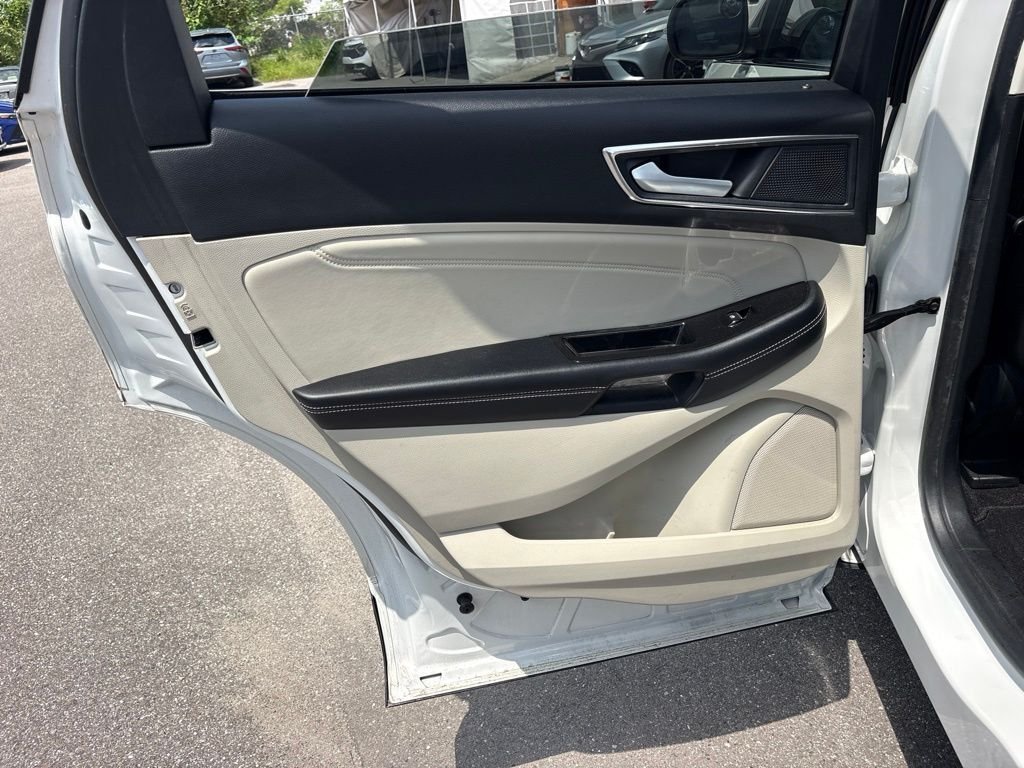 2020 Ford Edge Titanium - Photo 12