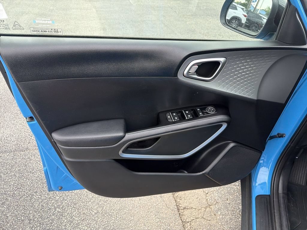 2024 Kia Soul S - Photo 20