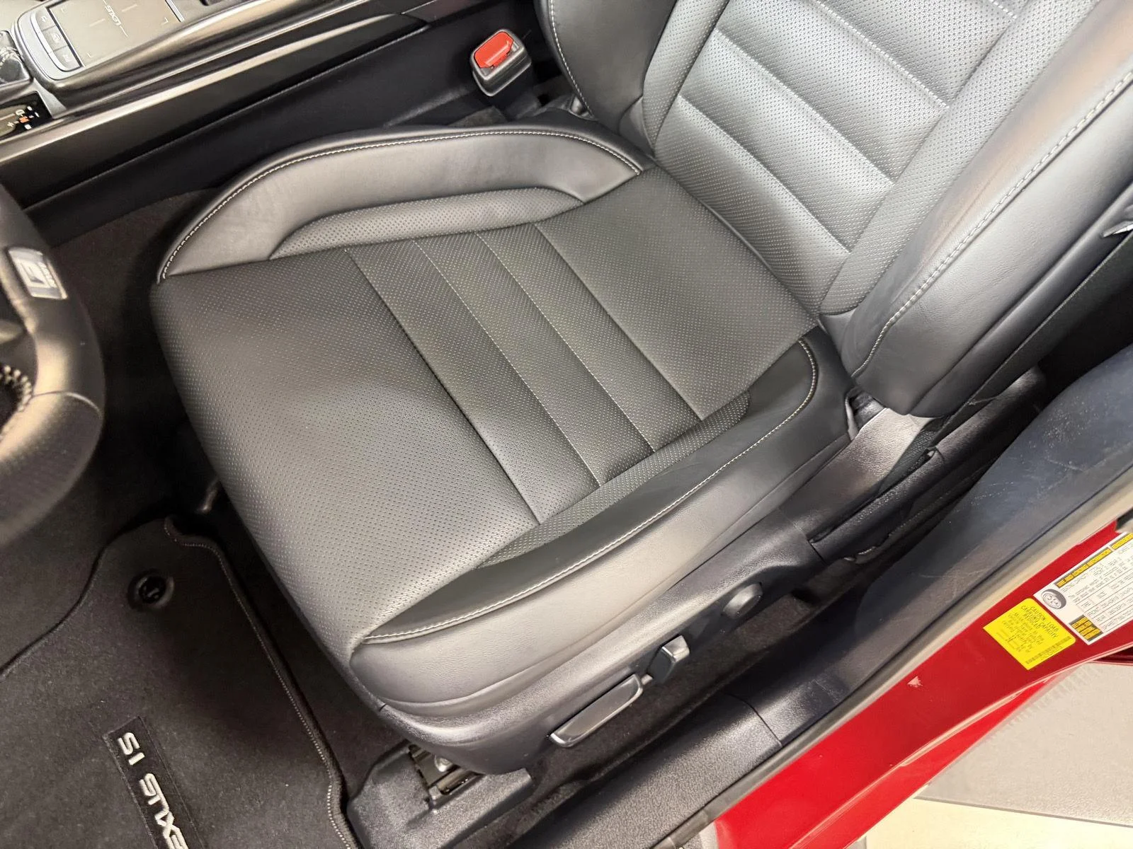 Used 2024 Infrared Lexus IS 350 F SPORT image 33
