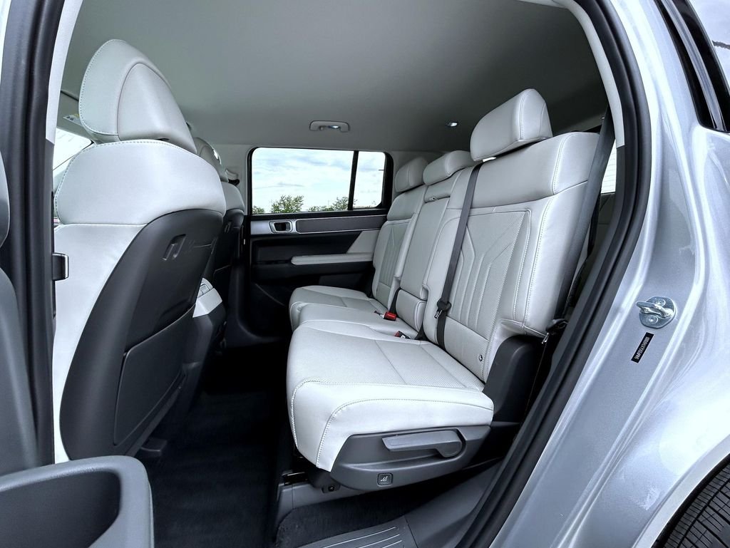 Used 2026 Silver Hyundai SEL image 22