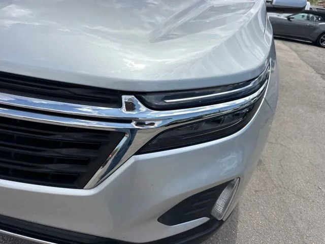 Used 2022 Silver Chevrolet LT image 9