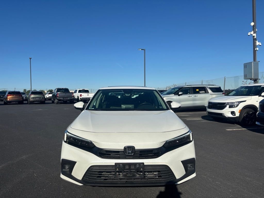 Used 2023 White Honda Touring image 8