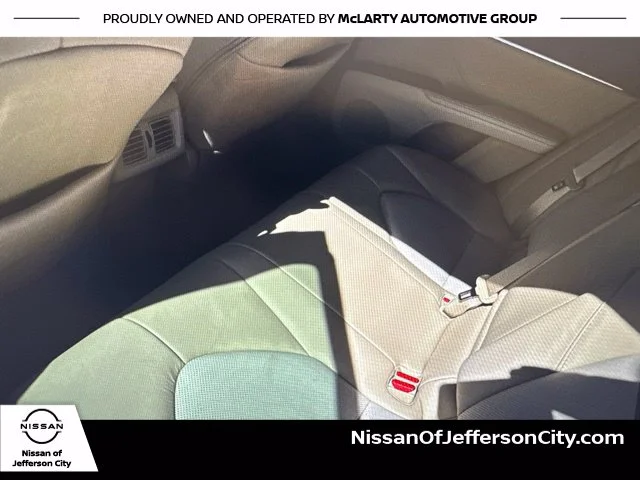 Used 2020 Beige Toyota XLE image 8