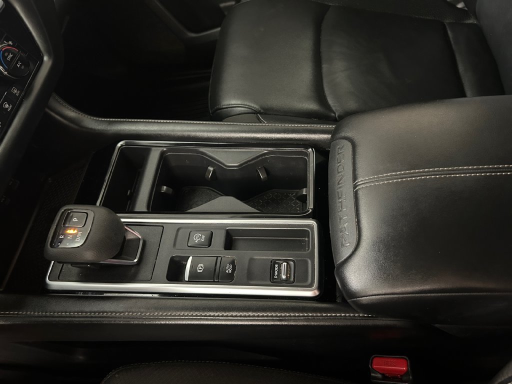 Used 2023 Red Nissan SL image 22
