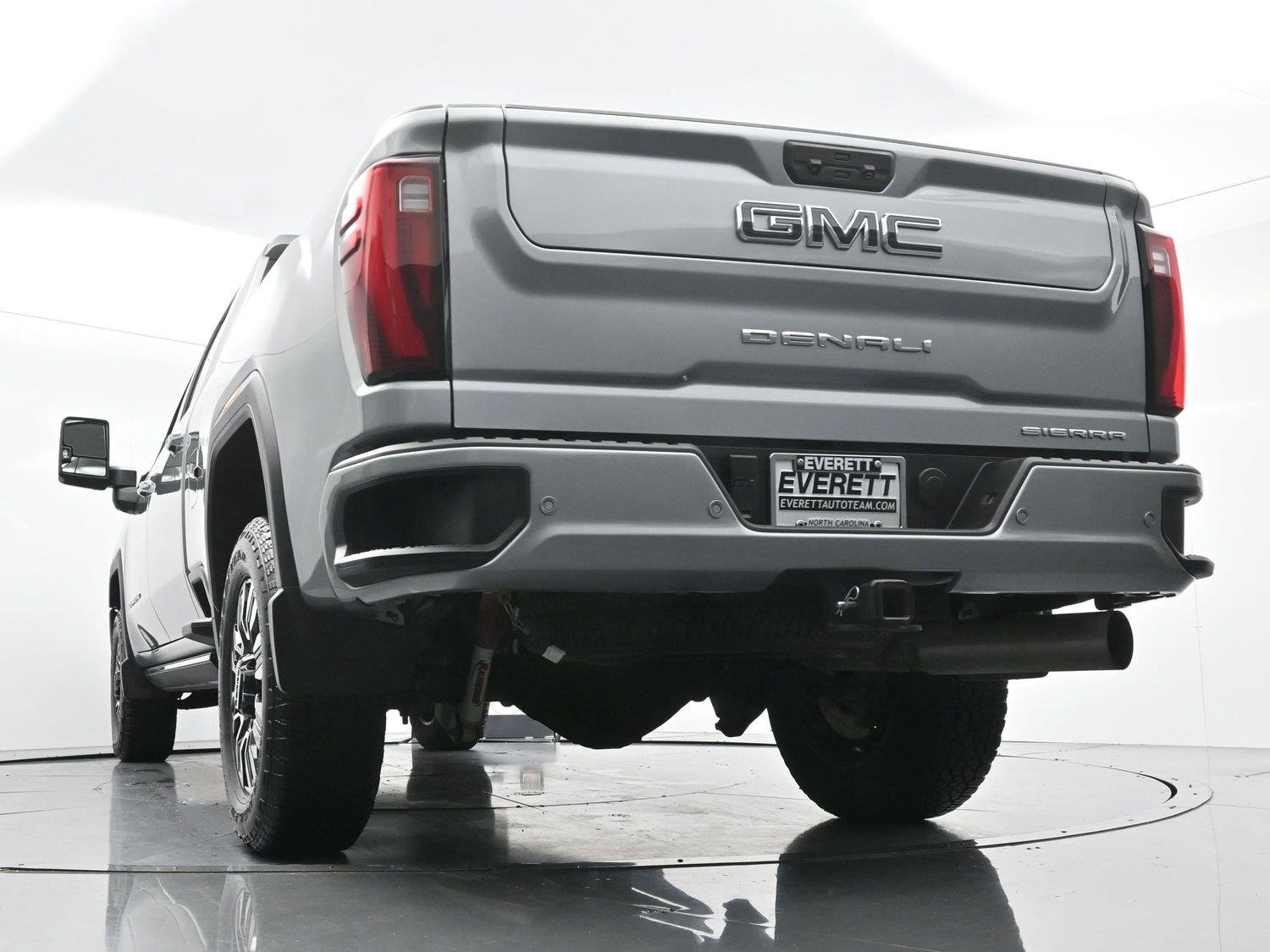 Used 2026 Sterling Metallic GMC Denali Ultimate image 52