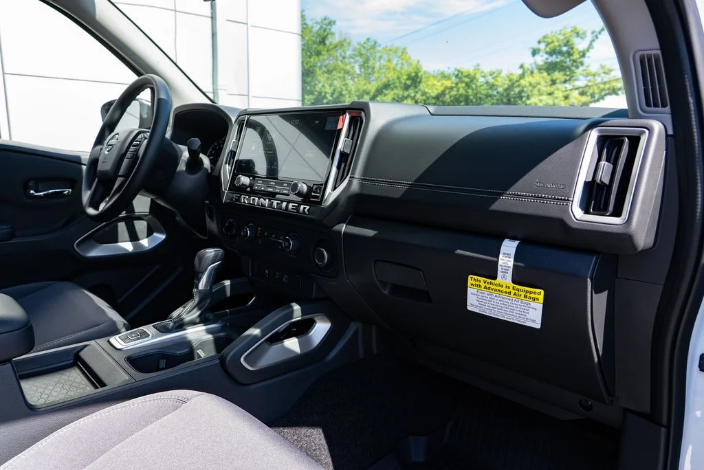 New 2026 Glacier White Nissan Crew Cab SV Long Bed image 29