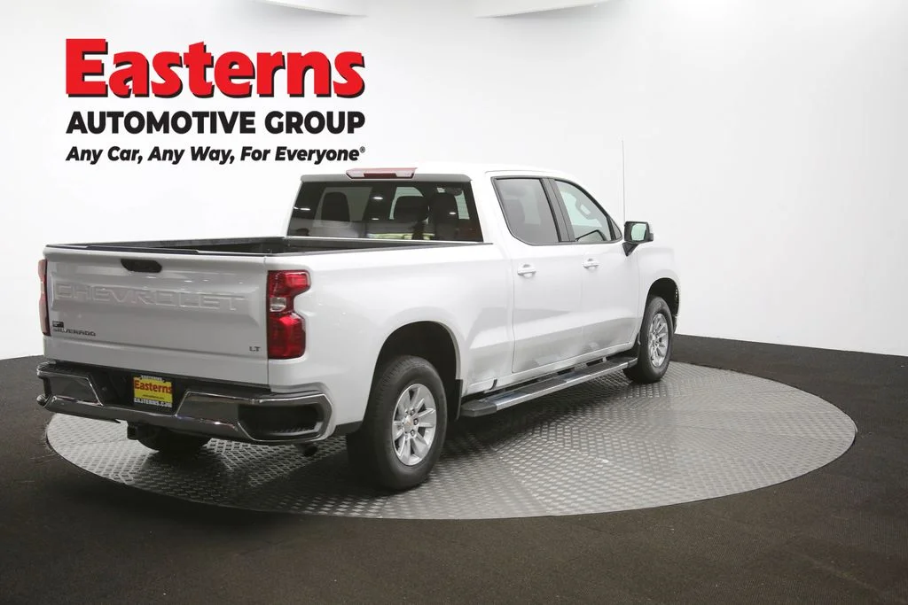 Used 2024 White Chevrolet LT image 37