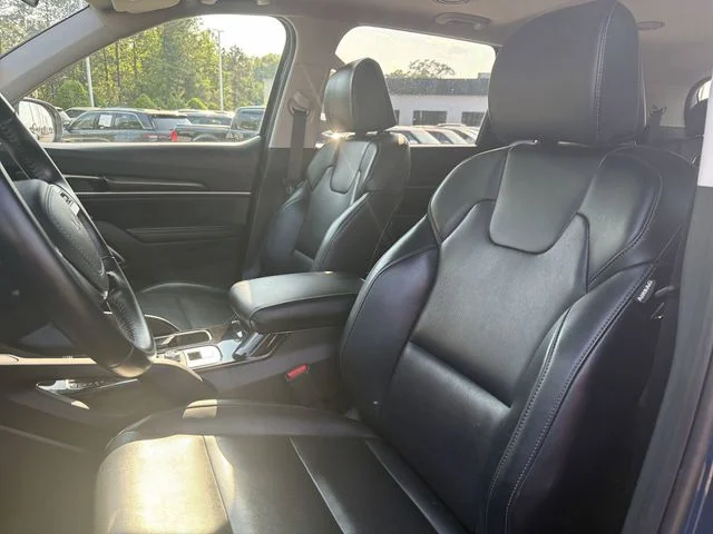 Certified Used 2025 Black Kia S image 11