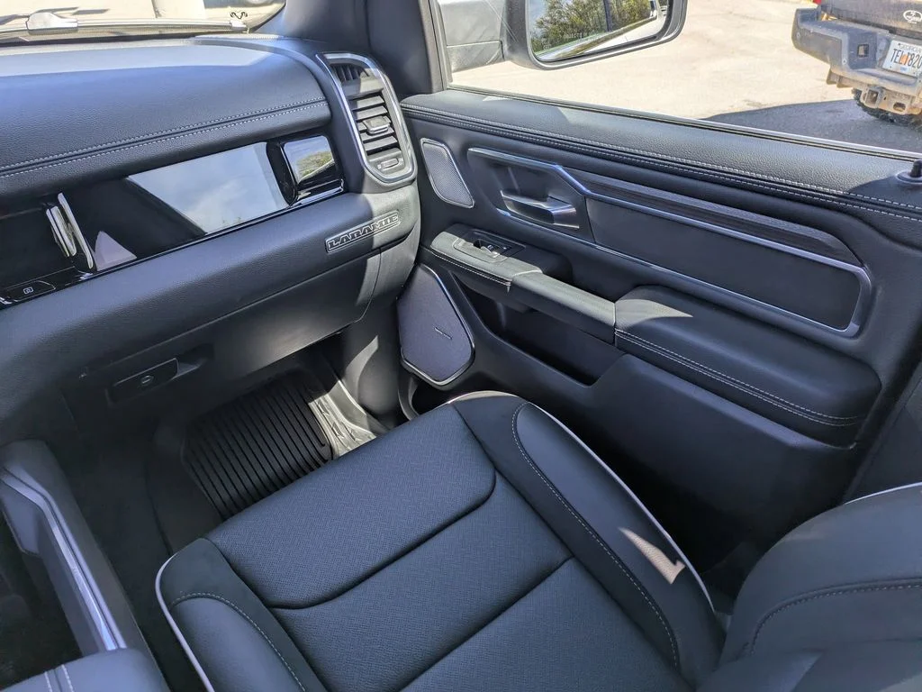 New 2026 Silver Zynith Exterior Paint RAM Laramie image 20