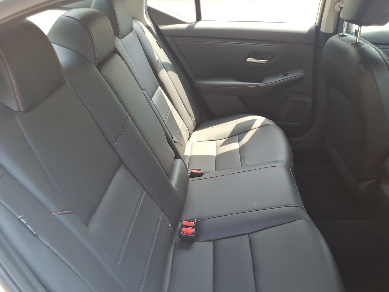 Used 2025 Aspen White Tricoat/Super Black Nissan SR image 26