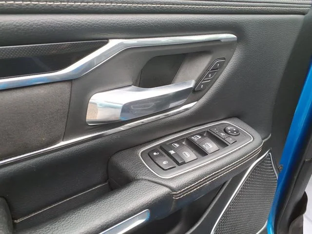 Used 2021 Blue Ram Laramie image 13