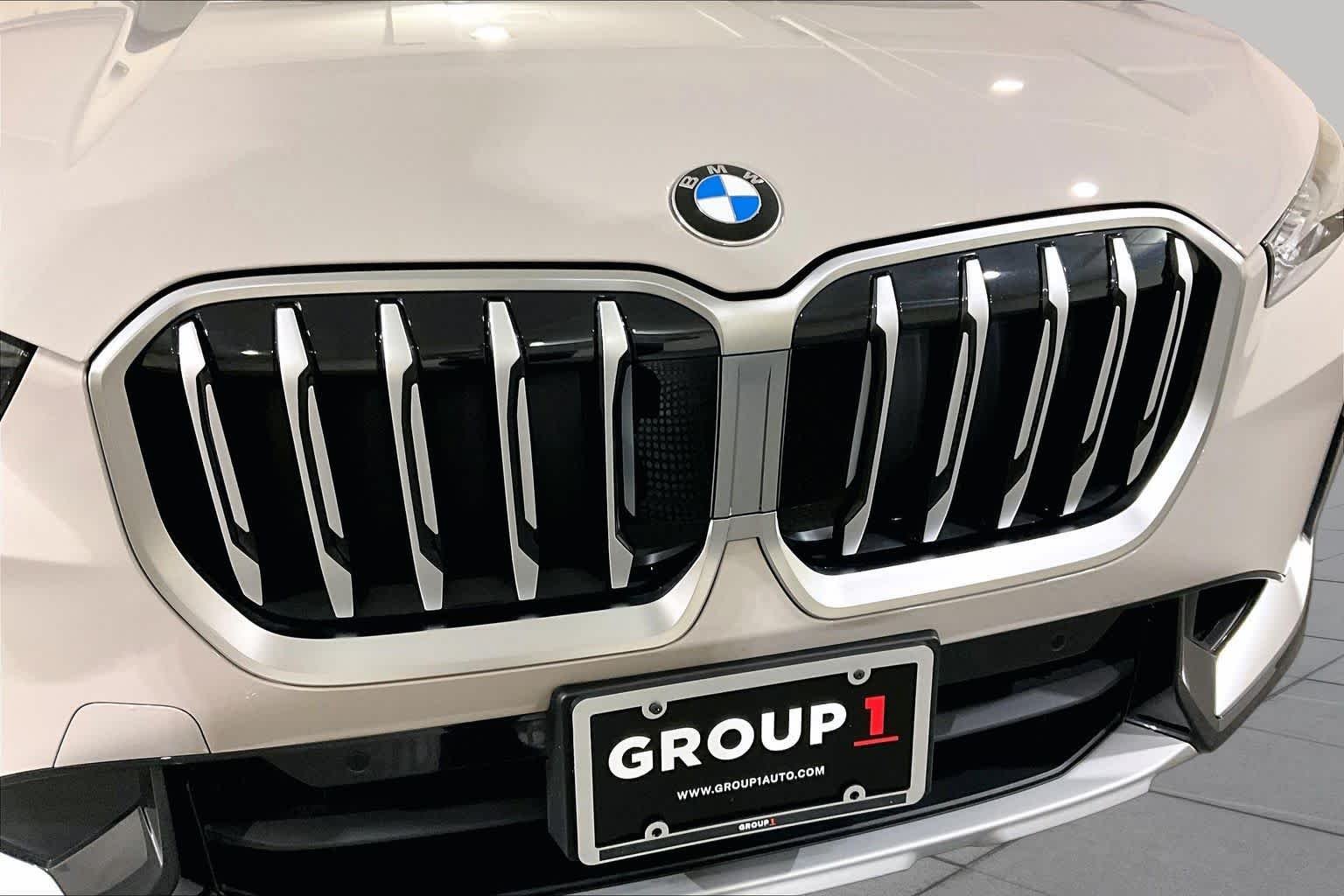 Used 2026 Dune Grey Metallic BMW xDrive28i image 31