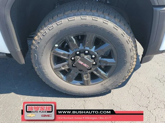 2026 GMC Sierra 3500HD AT4 - Photo 6