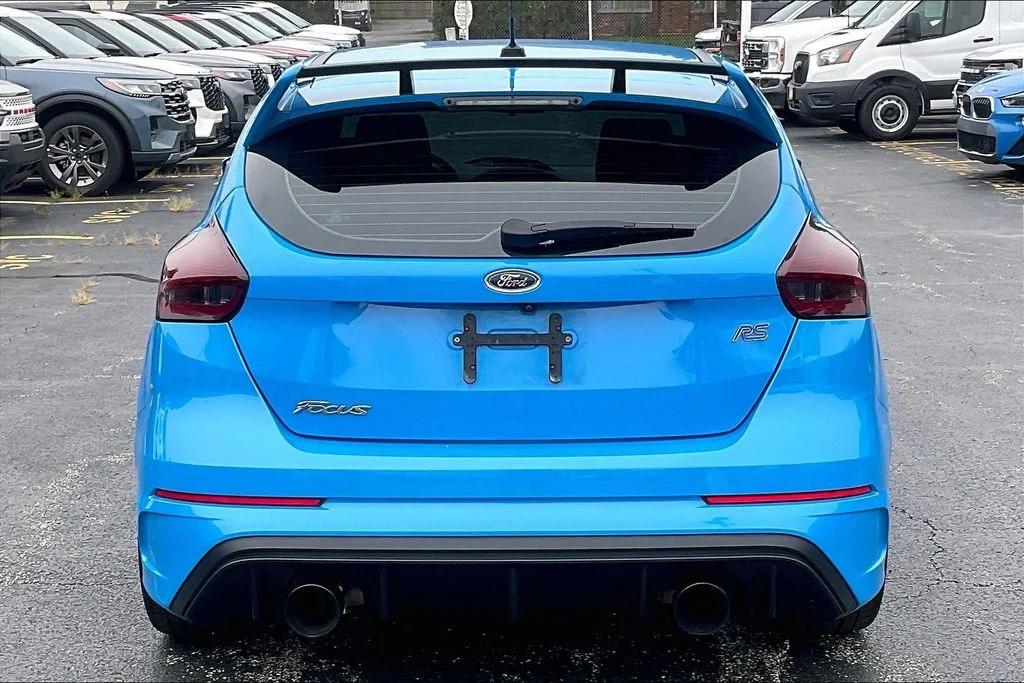 Used 2017 Blue Ford RS image 3