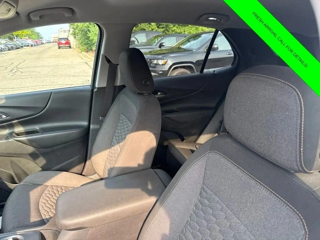 Used 2020 Silver Ice Metallic Chevrolet LT image 17